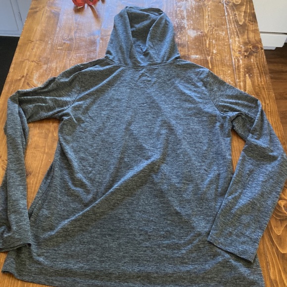 Nike women’s long sleeve dri-fit. Worn but in good condition! Heathered gray. - Picture 9 of 11